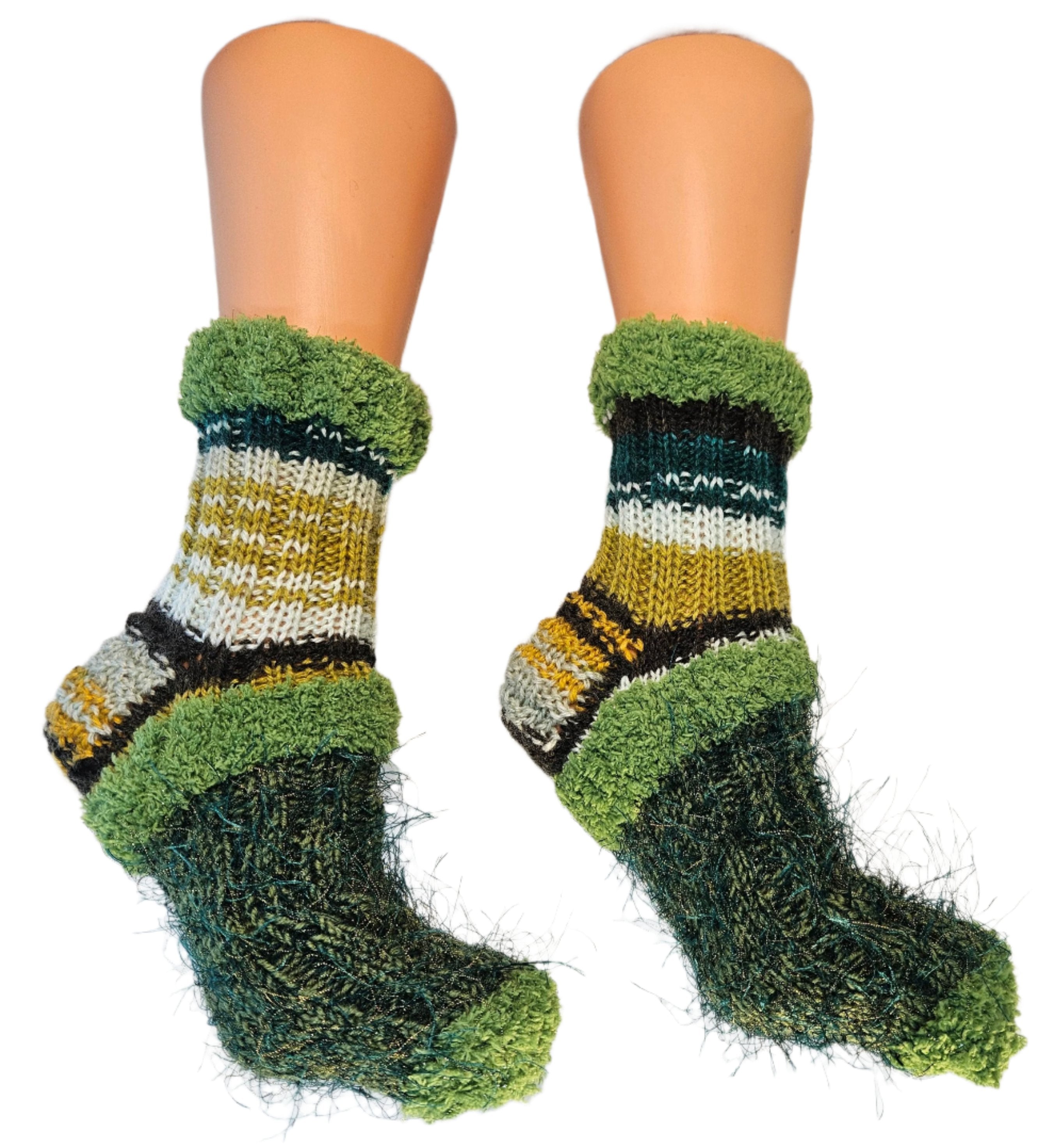 №S024. Hand Knitted Wool socks. (RTS)