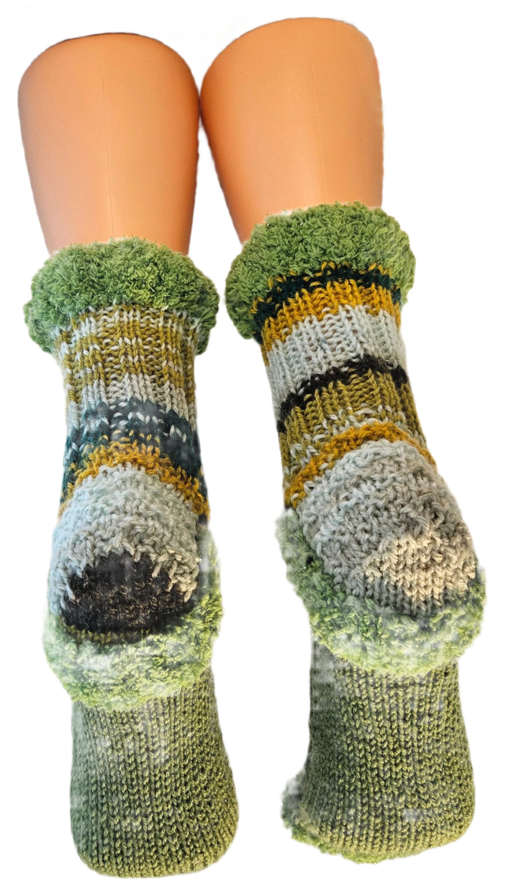 №S025. Handmade Wool socks. (RTS)