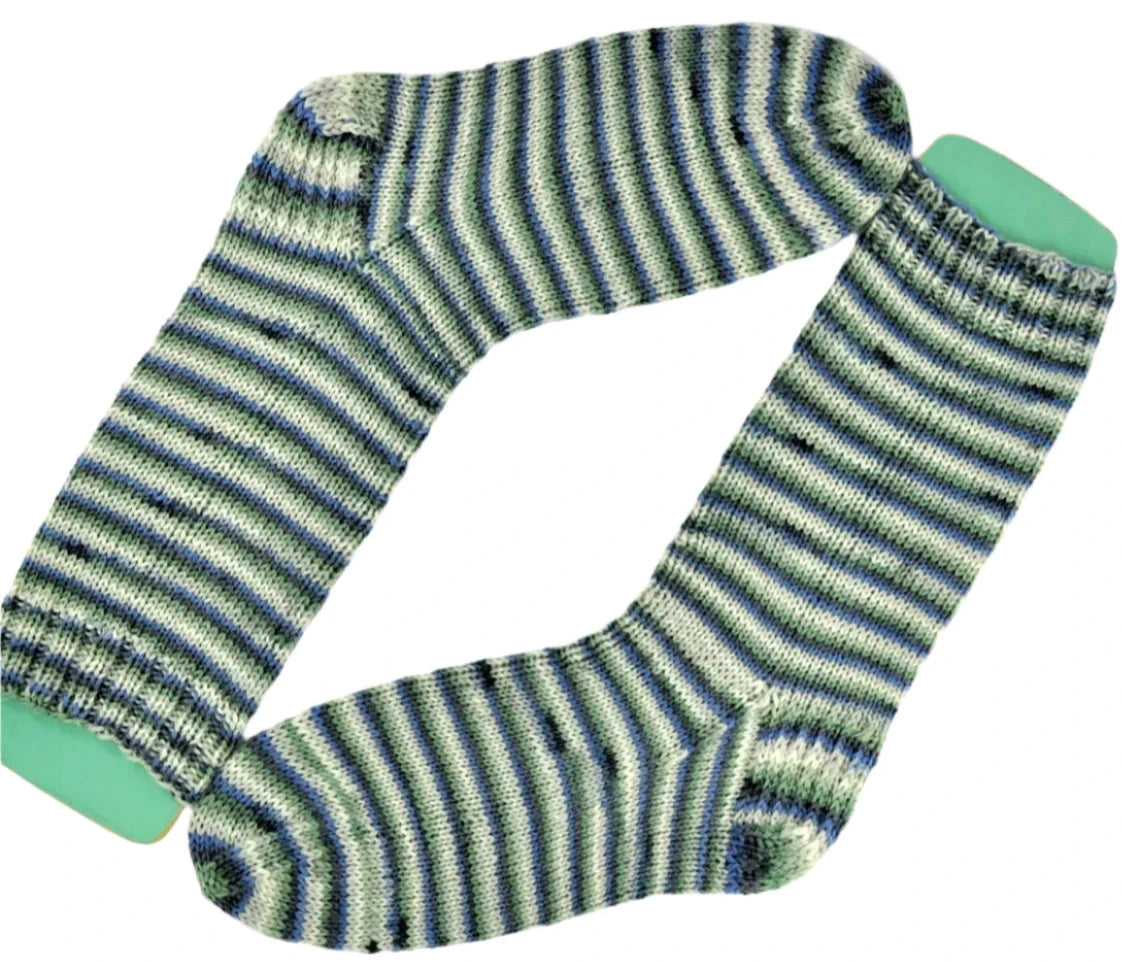 №S035. Hand Knitted Wool socks. (Holiday trends) (RTS)